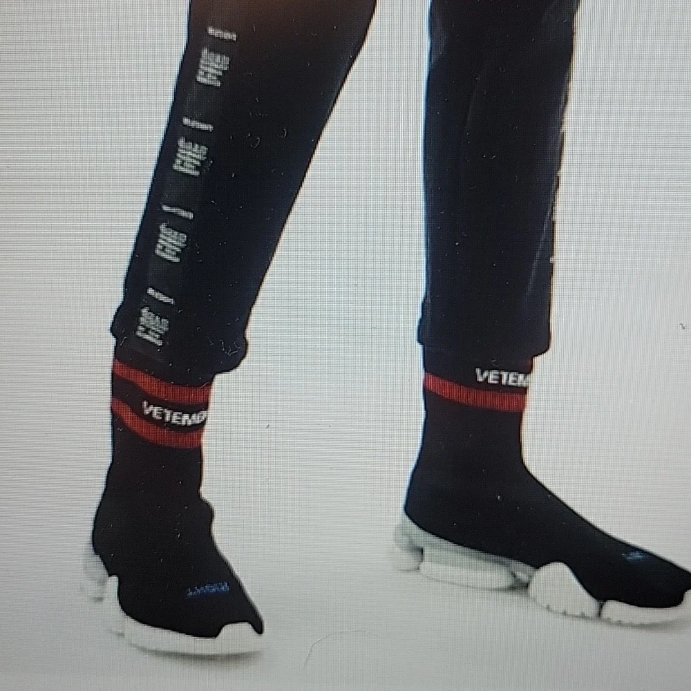 Vetements X Reebok Runner Sock Sneakers Sz 8.5